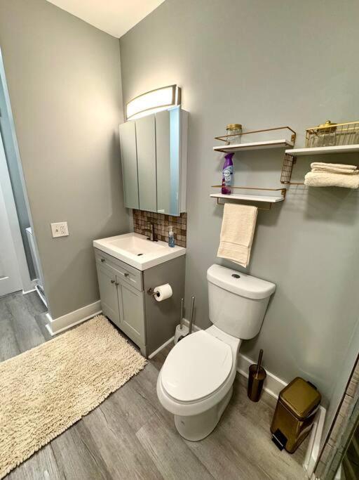 Little House On 47Th Apartment Cleveland Ngoại thất bức ảnh